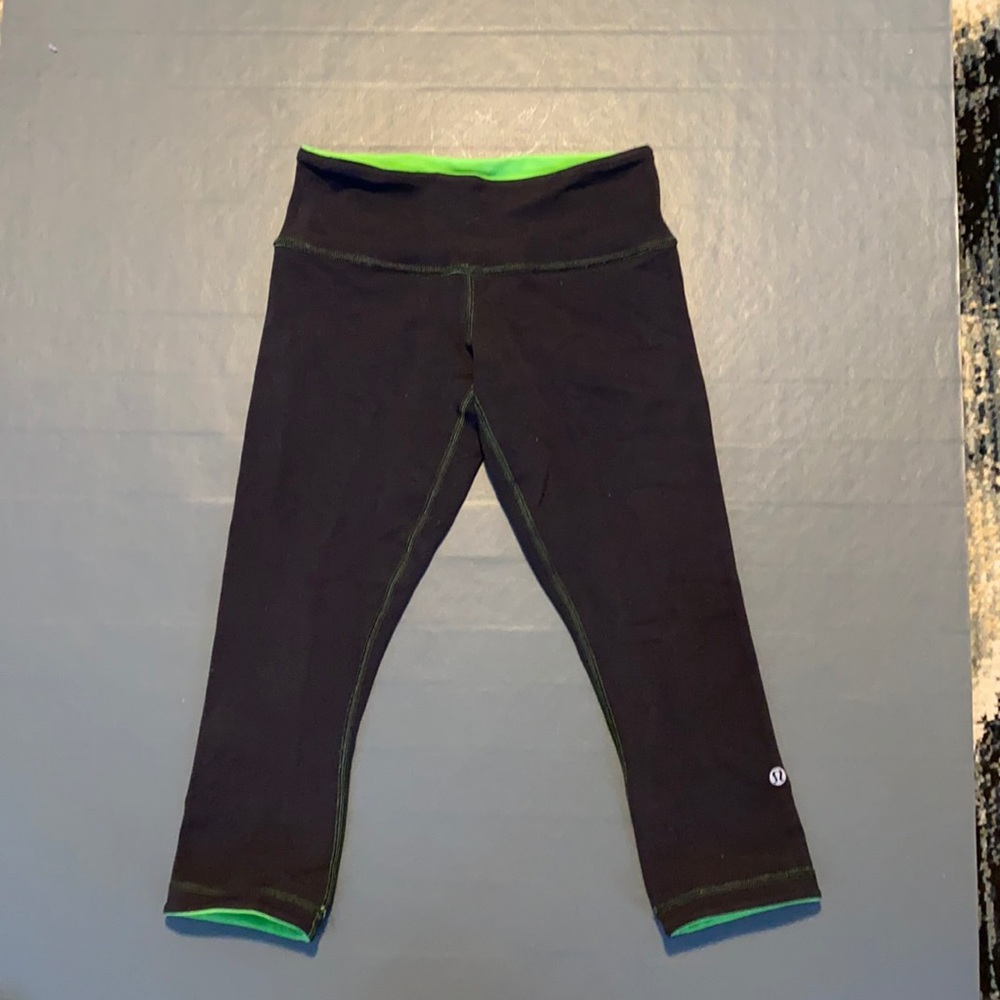 lululemon wunder under crops *reversible